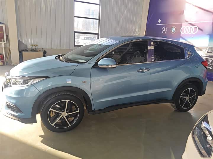 Фото 5 - Honda Vezel