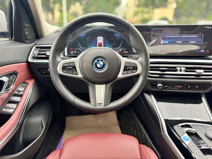 Фото 11 - BMW i3