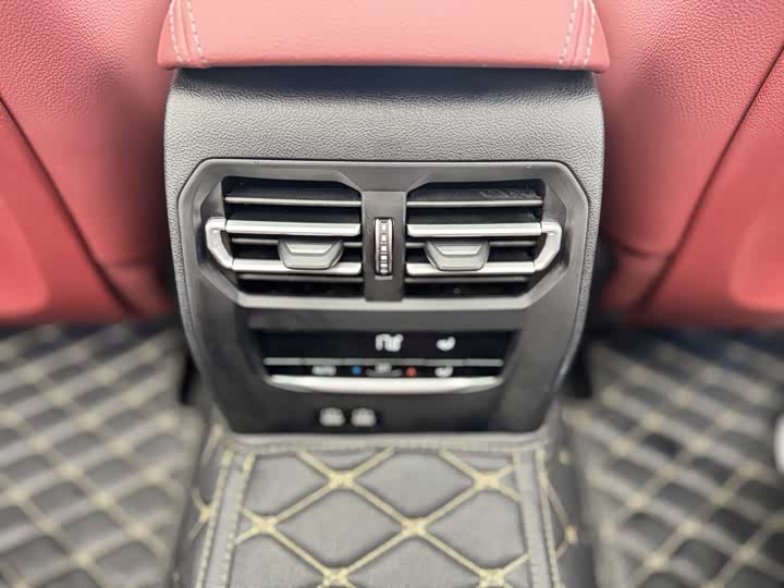 Фото 20 - BMW i3