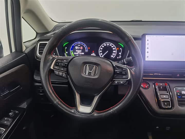 Фото 11 - Honda Odyssey