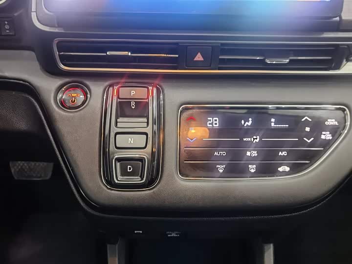 Фото 13 - Honda Odyssey