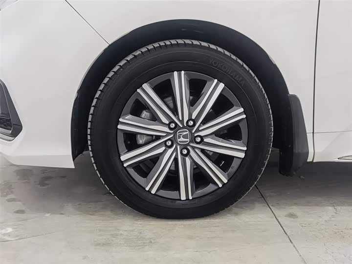 Фото 17 - Honda Odyssey