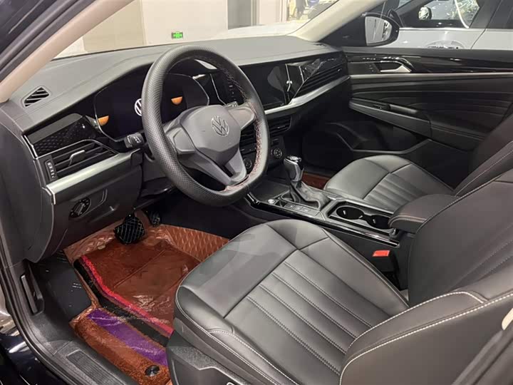 Фото 12 - Volkswagen Passat