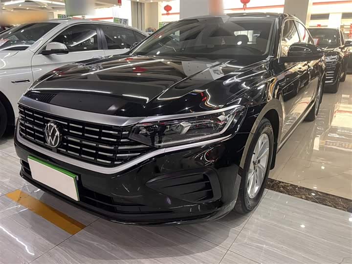 Фото 2 - Volkswagen Passat