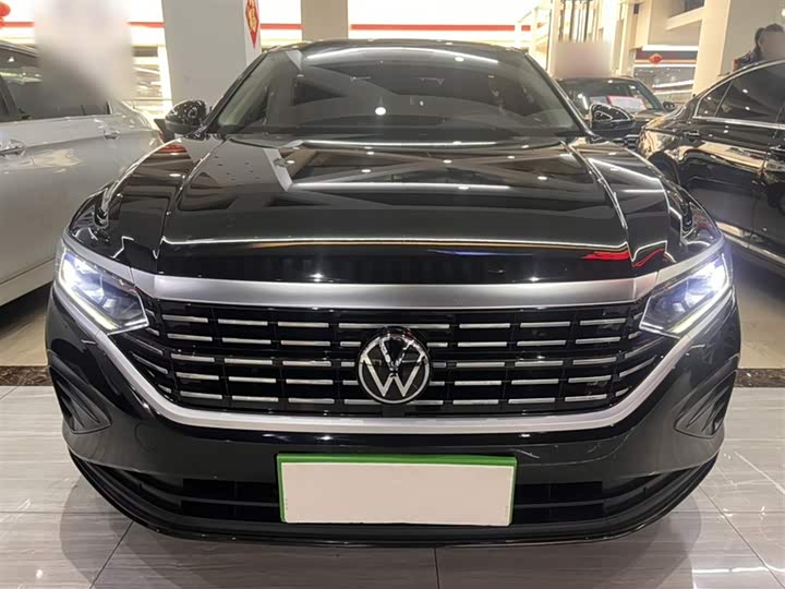 Фото 8 - Volkswagen Passat