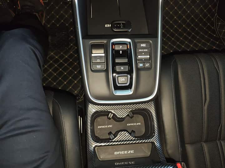 Фото 14 - Honda Breeze Hybrid