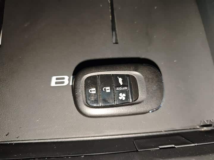 Фото 9 - Honda Breeze Hybrid