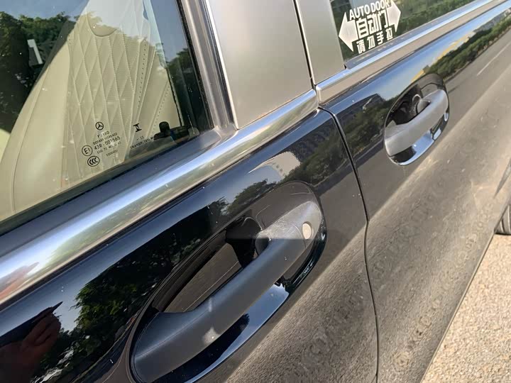 Фото 11 - Mercedes-Benz Vito