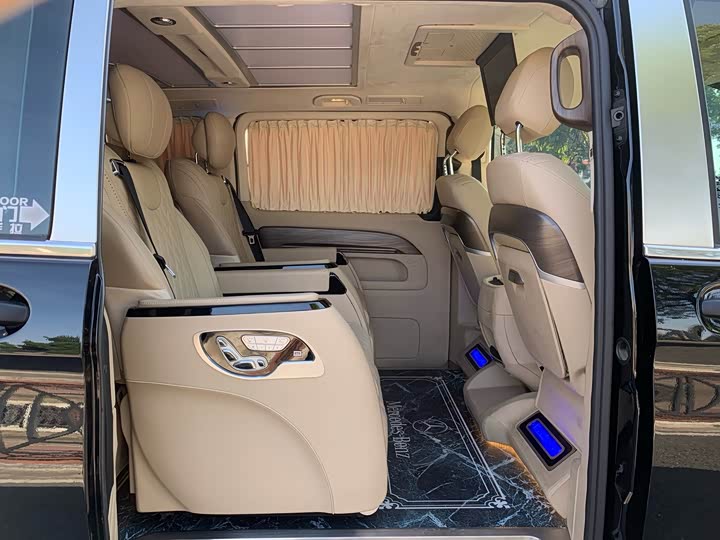 Фото 17 - Mercedes-Benz Vito