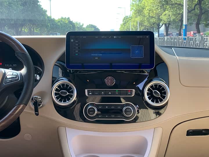 Фото 19 - Mercedes-Benz Vito