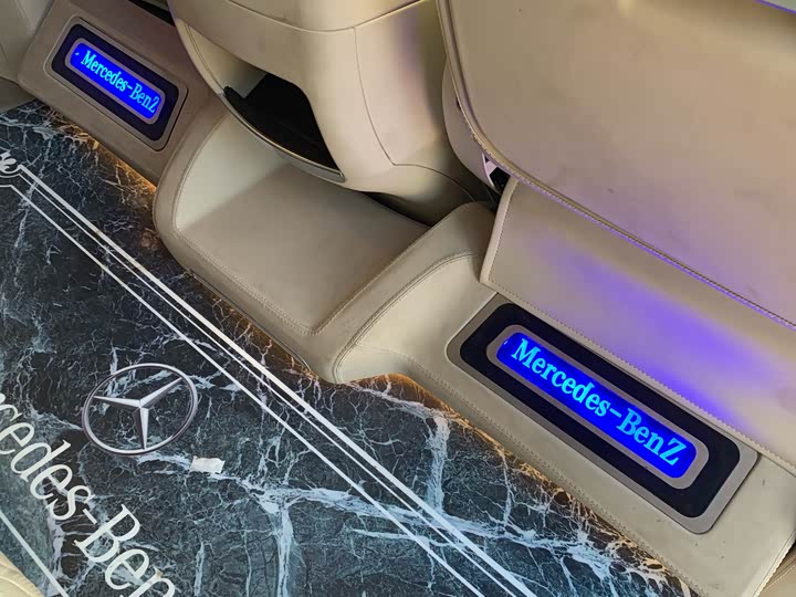 Фото 31 - Mercedes-Benz Vito