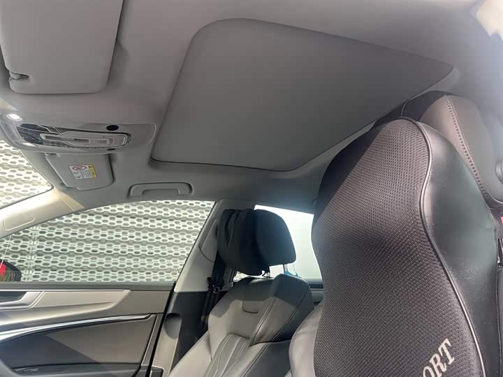 Фото 7 - Audi A7