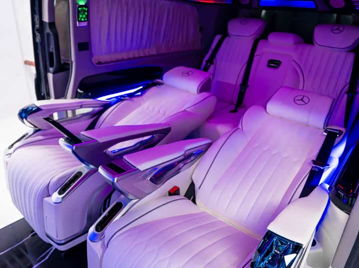 Фото 14 - Mercedes-Benz Vito