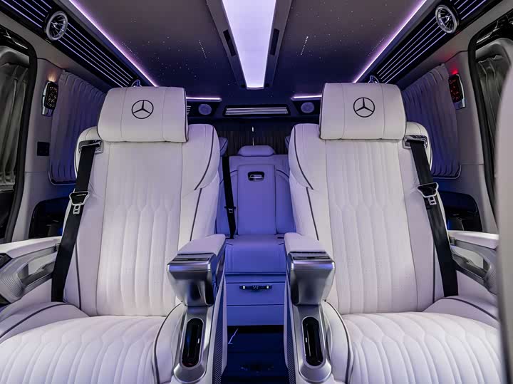 Фото 15 - Mercedes-Benz Vito