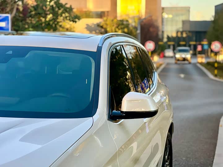 Фото 16 - BMW X3