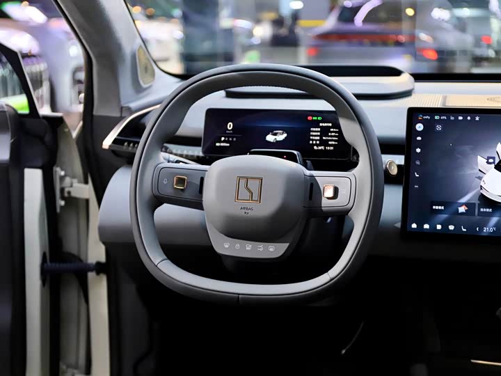 Фото 17 - Zeekr X