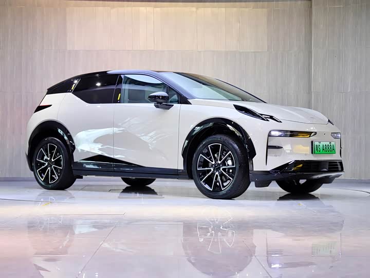 Фото 3 - Zeekr X