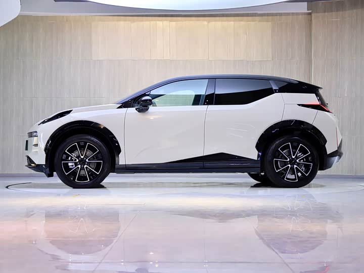 Фото 4 - Zeekr X