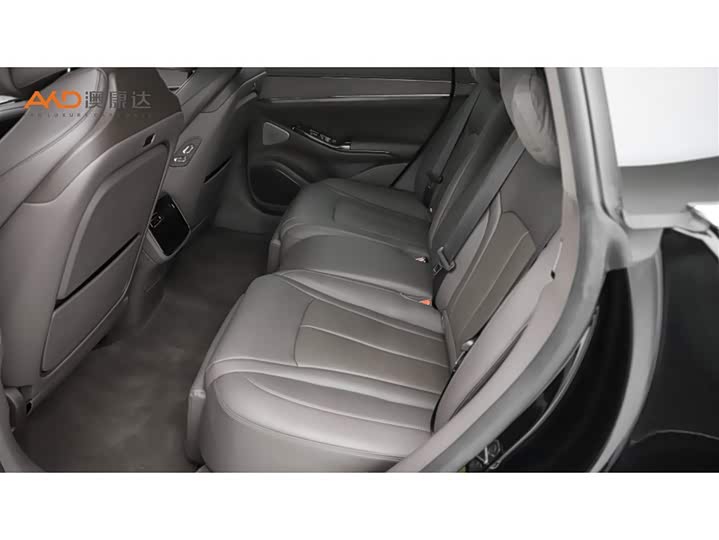 Фото 7 - Denza Z9