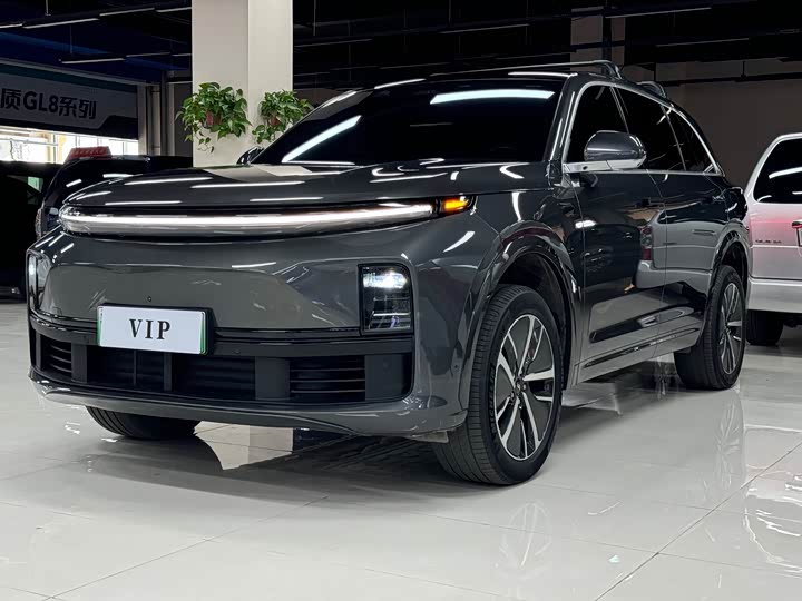 Фото 1 - LiXiang L7