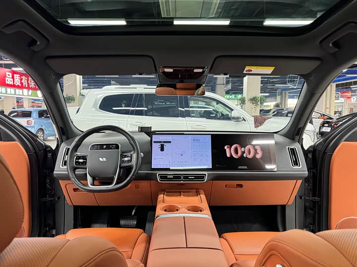 Фото 11 - LiXiang L7