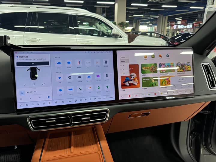 Фото 15 - LiXiang L7