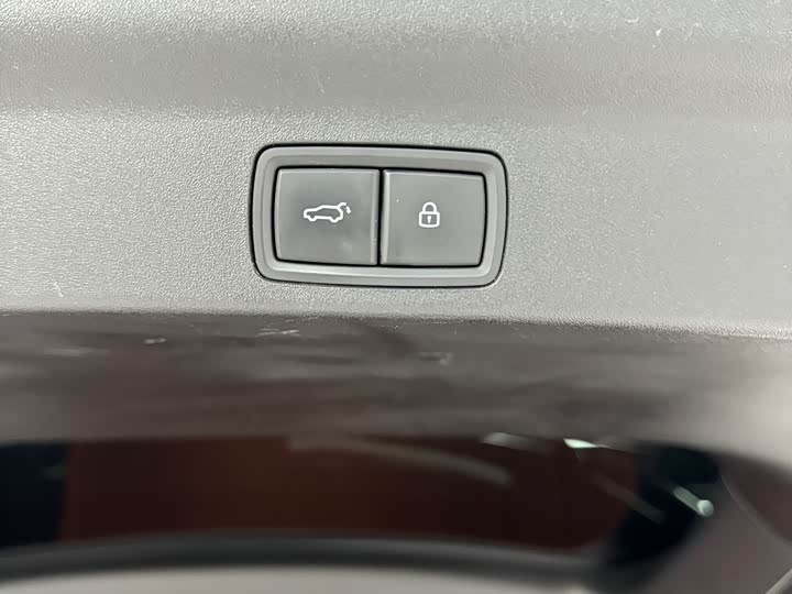 Фото 21 - LiXiang L7