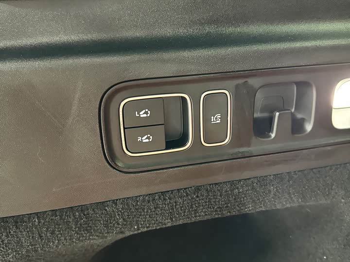 Фото 22 - LiXiang L7