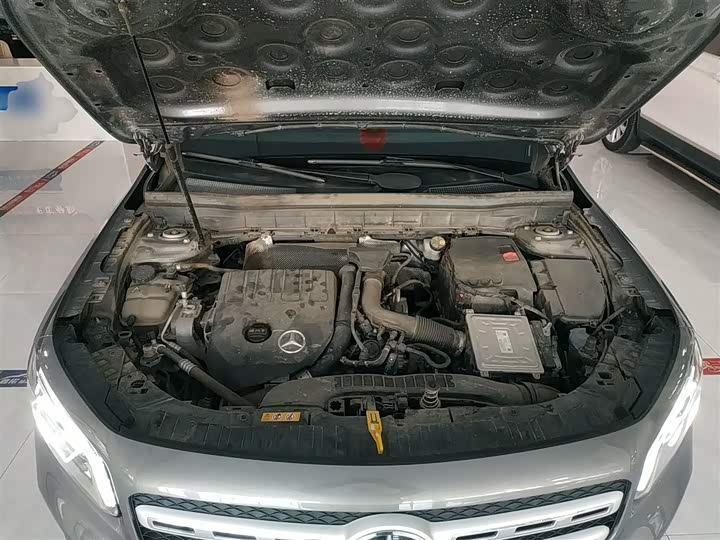 Фото 20 - Mercedes-Benz GLB-Class