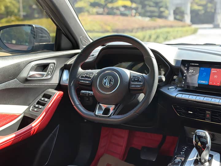 Фото 8 - MG Motor 5