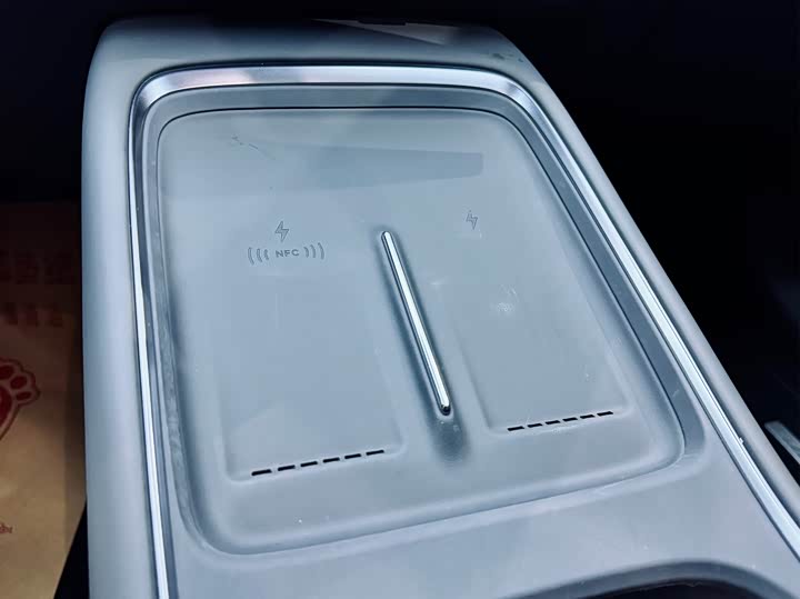 Фото 16 - XPeng F57