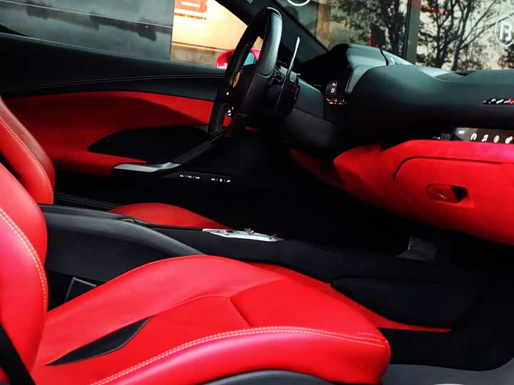 Фото 10 - Ferrari 296