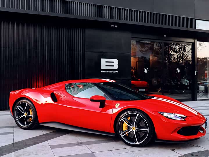 Фото 3 - Ferrari 296