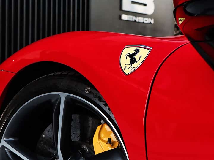 Фото 7 - Ferrari 296