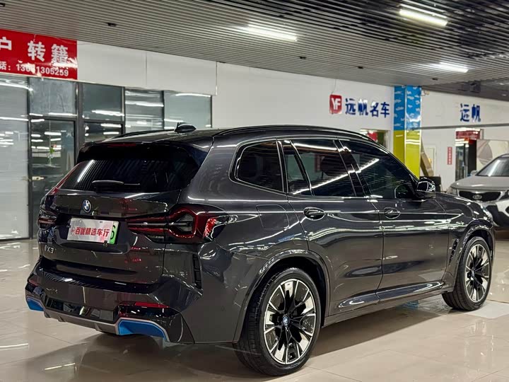 Фото 4 - BMW iX3