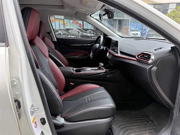 Фото 11 - Changan Oshan X5