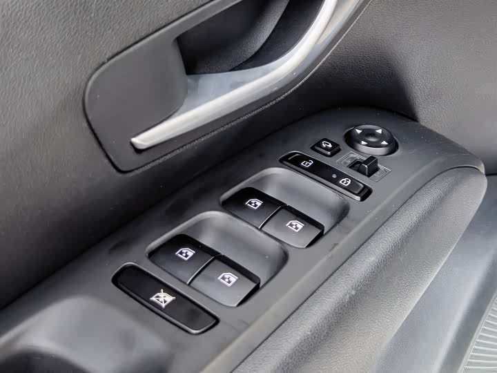 Фото 11 - Hyundai Tucson L