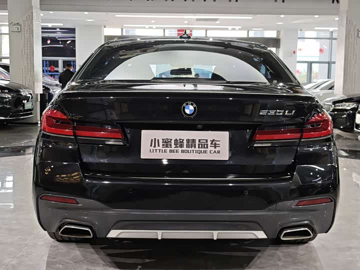 Фото 16 - BMW 5 Series