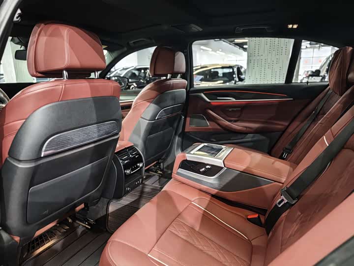 Фото 7 - BMW 5 Series