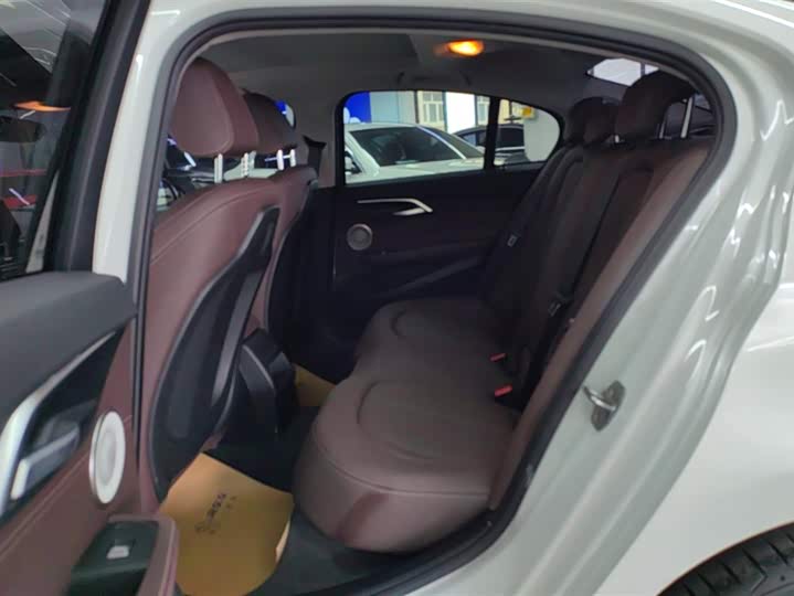 Фото 11 - BMW 1 Series