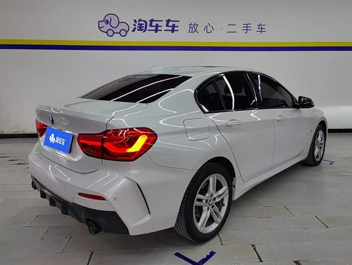 Фото 3 - BMW 1 Series