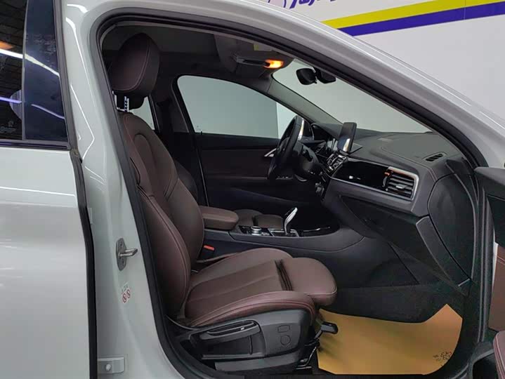 Фото 8 - BMW 1 Series