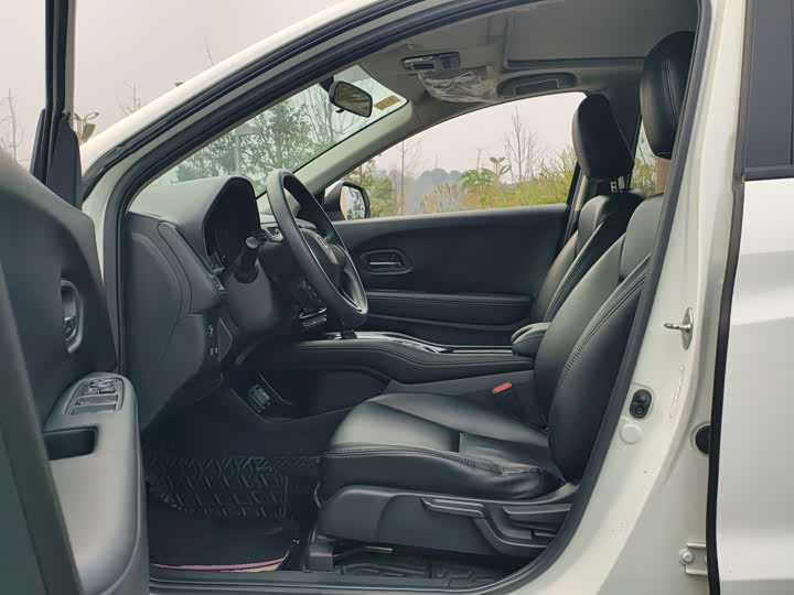 Фото 6 - Honda Vezel