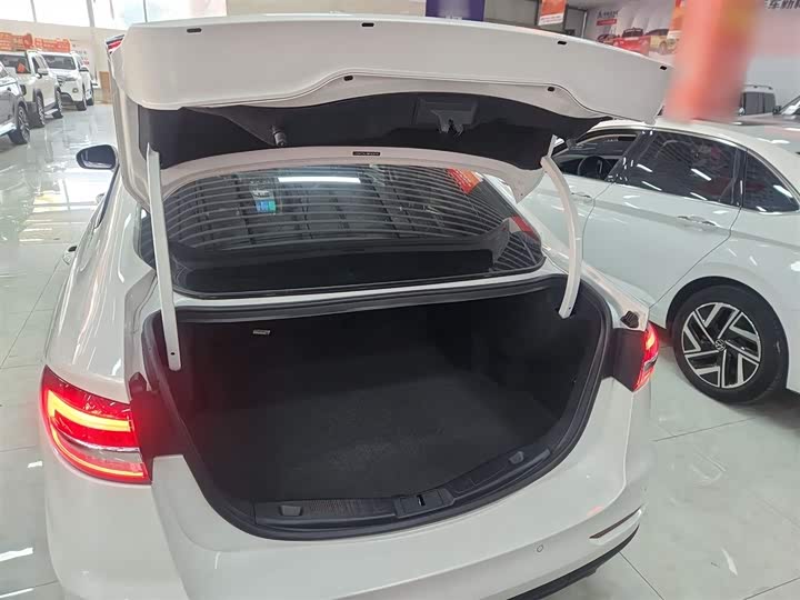 Фото 19 - Ford Mondeo