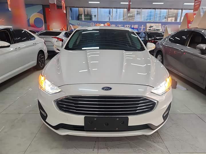 Фото 3 - Ford Mondeo