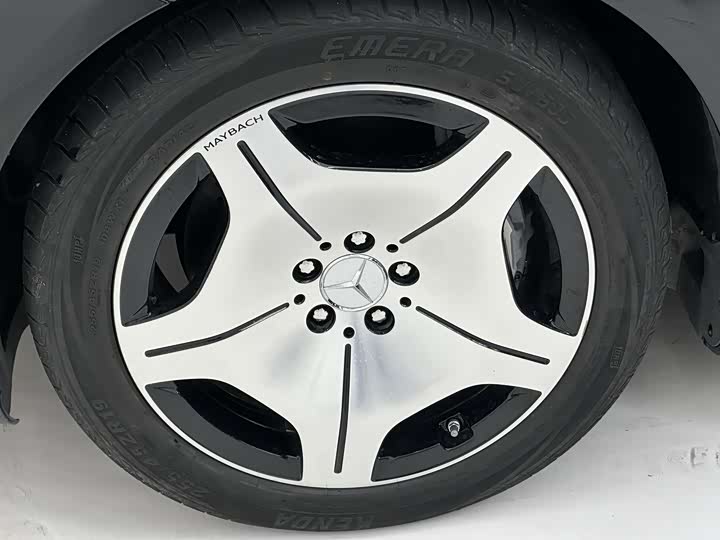 Фото 8 - Mercedes-Benz Maybach S-Class