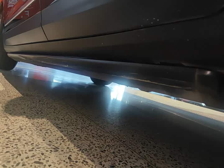 Фото 22 - Cadillac XT5