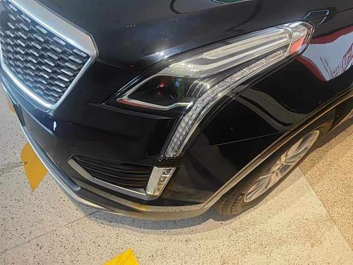 Фото 24 - Cadillac XT5