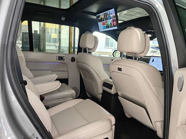 Фото 13 - LiXiang L9