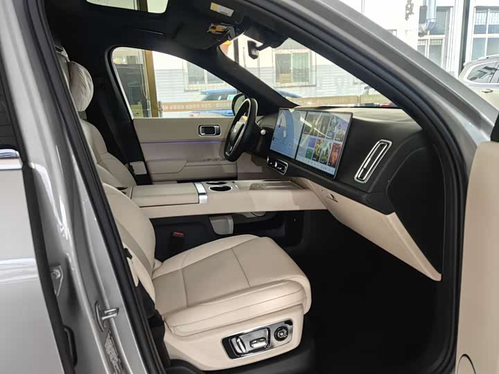 Фото 14 - LiXiang L9